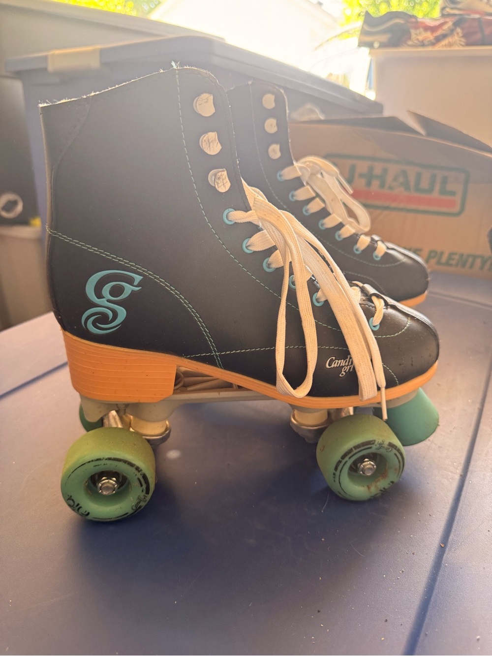 Candy Girl Black and Teal Retro Roller Derby Skates - Sz 9 in women
